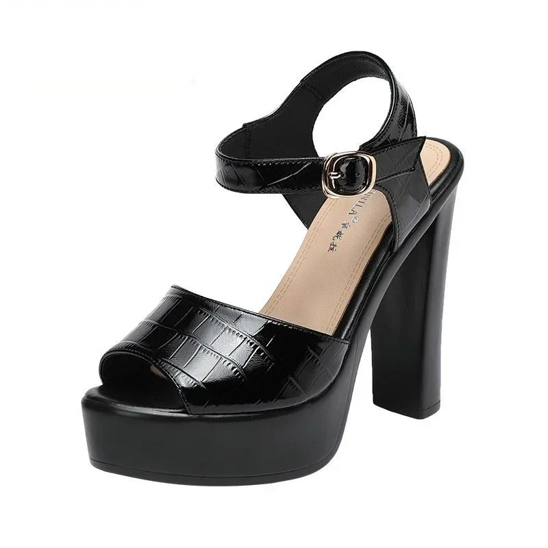 10 ซม.13 ซม.แฟชั่นรองเท้าแตะหน - Casual Sandal Leather บทวิจารณ์และราคา